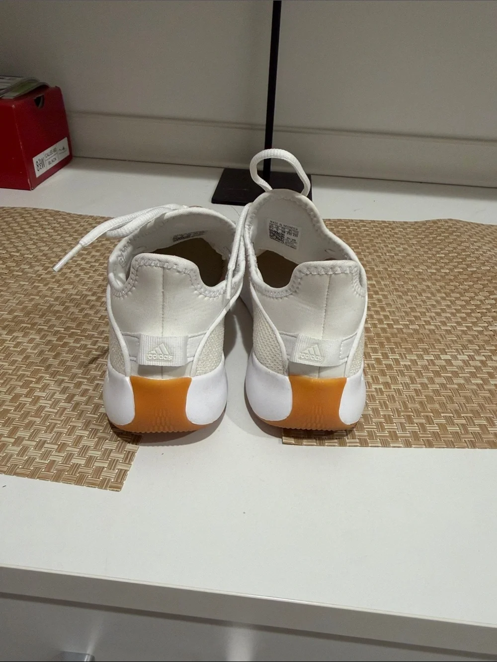 adidas White Cloudfoam plus size 6.5W